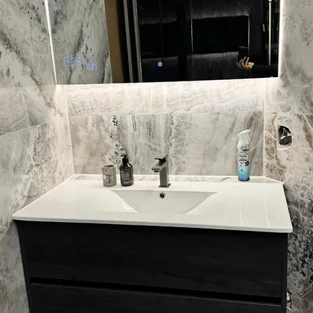 Exklusives Designer-apartment In Altbogenhausen Hochwertige Ausstattung Fuer Hoechste Ansprueche Apartment