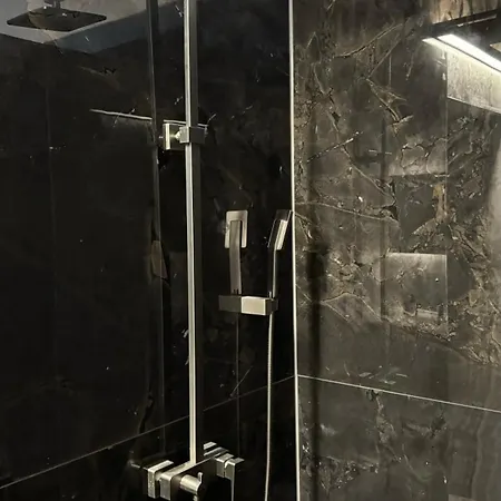 Exklusives Designer-apartment In Altbogenhausen Hochwertige Ausstattung Fuer Hoechste Ansprueche * Мюнхен