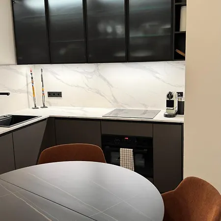 Exklusives Designer-apartment In Altbogenhausen Hochwertige Ausstattung Fuer Hoechste Ansprueche * Мюнхен