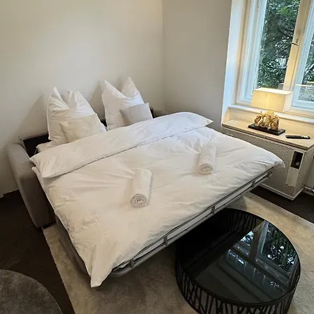 Exklusives Designer-apartment In Altbogenhausen Hochwertige Ausstattung Fuer Hoechste Ansprueche Апартаменты