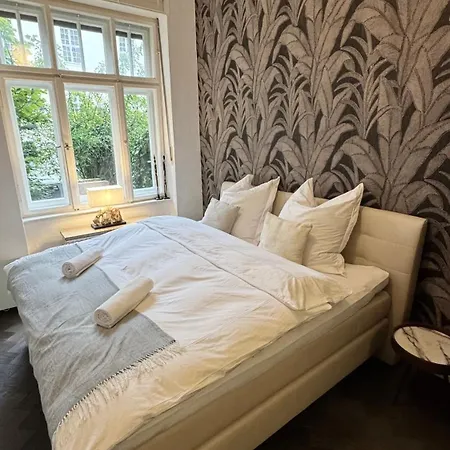 Exklusives Designer-apartment In Altbogenhausen Hochwertige Ausstattung Fuer Hoechste Ansprueche Appartement