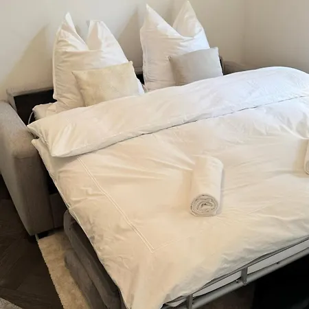 Exklusives Designer-apartment In Altbogenhausen Hochwertige Ausstattung Fuer Hoechste Ansprueche * Munich